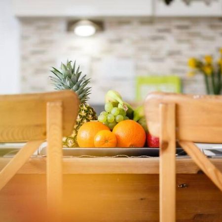 Contemporary Trumpington Apartment With Self Check-In ,Free On-Site Parking, Terrace, Super Fast Wifi & 5 Mins Drive To Papworth & Addenbrookes Hospitals Кембридж Экстерьер фото