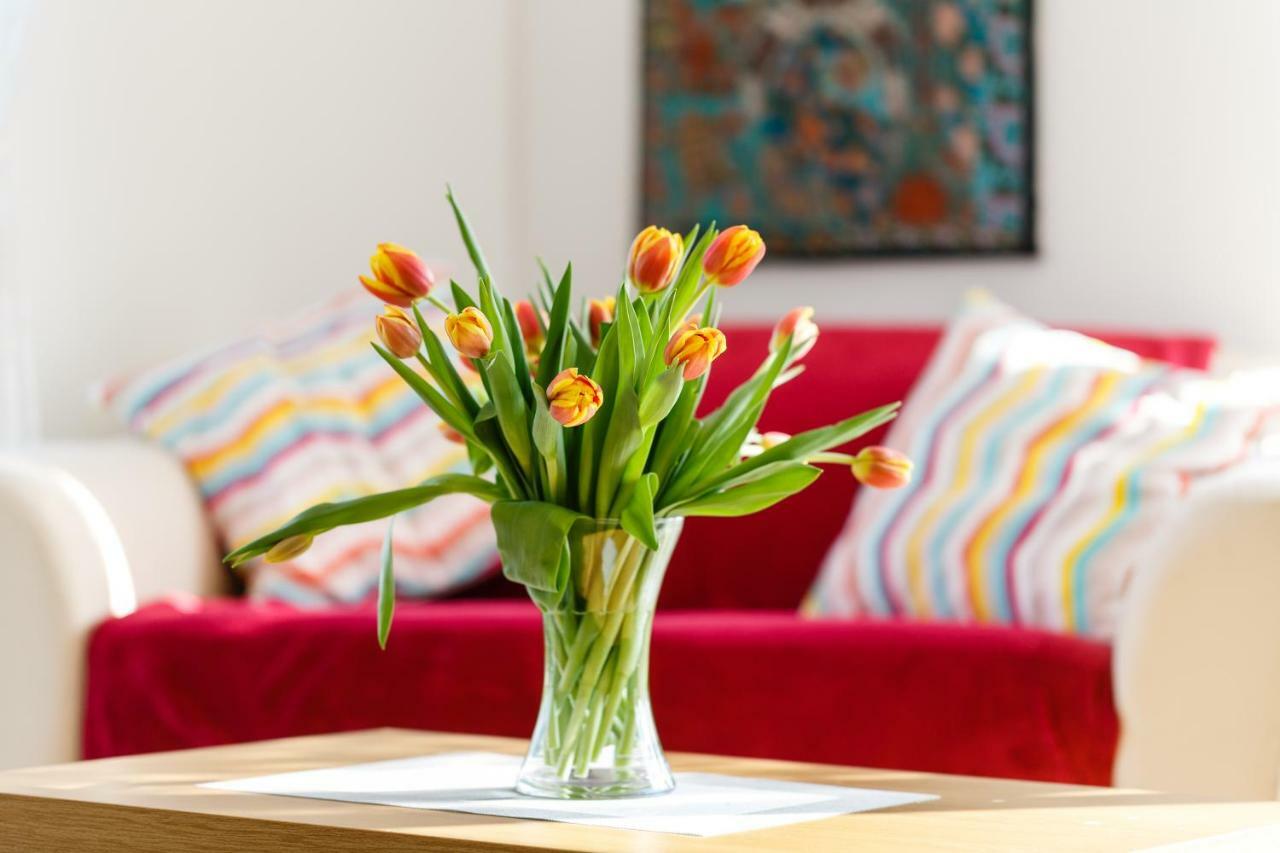 Contemporary Trumpington Apartment With Self Check-In ,Free On-Site Parking, Terrace, Super Fast Wifi & 5 Mins Drive To Papworth & Addenbrookes Hospitals Кембридж Экстерьер фото